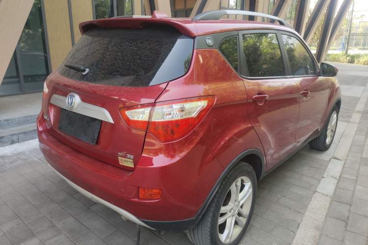 Used CHANGAN CS35 2014 1.6L Manual Luxury Model China IV Standard Rear Right 45 Deg