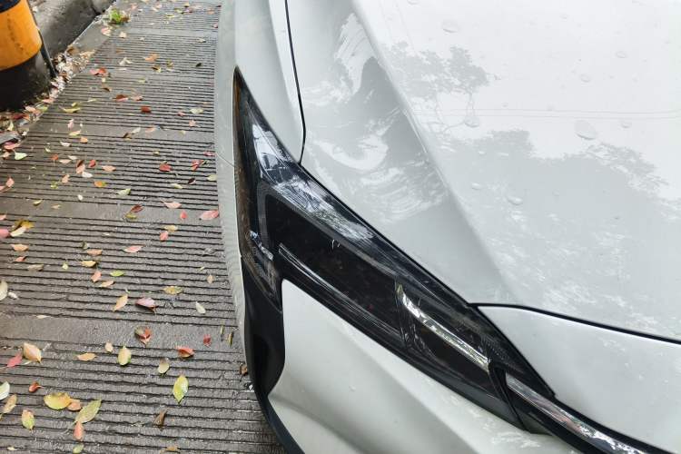 Used Buick Velite 6 2023 430km Range Commuter Version
