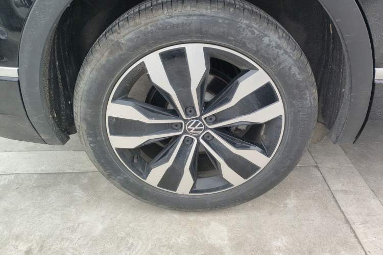 Used Volkswagen Tiguan L 2024 330TSI Automatic Two-Wheel Drive R-Line Enhanced Edition