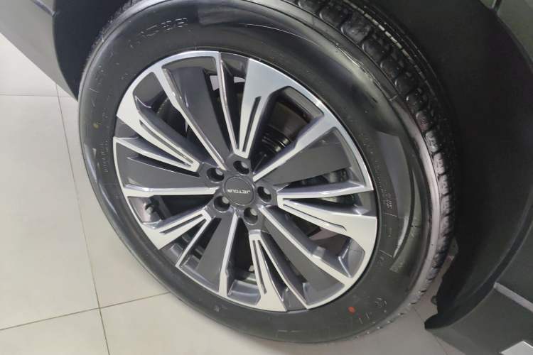 Used JETOUR X90 C-DM 2025 Elite Edition 5 Seats Right Rear Wheel Hub