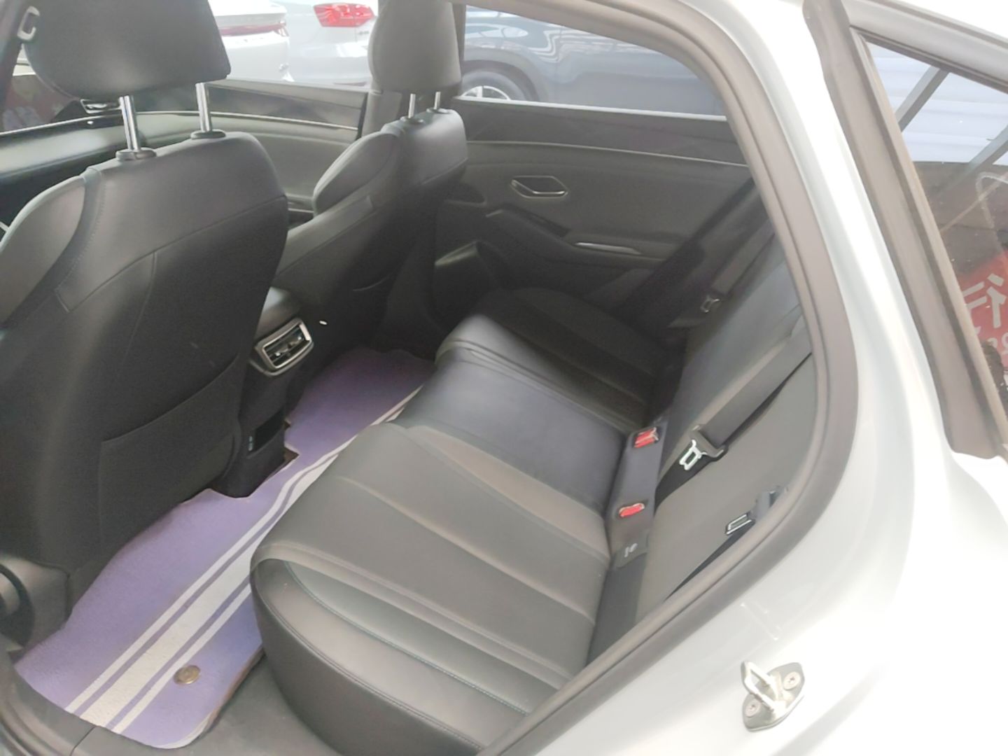 BYD Qin L 2025 DM-i Smart Drive 80KM Leading Model — снимка 20