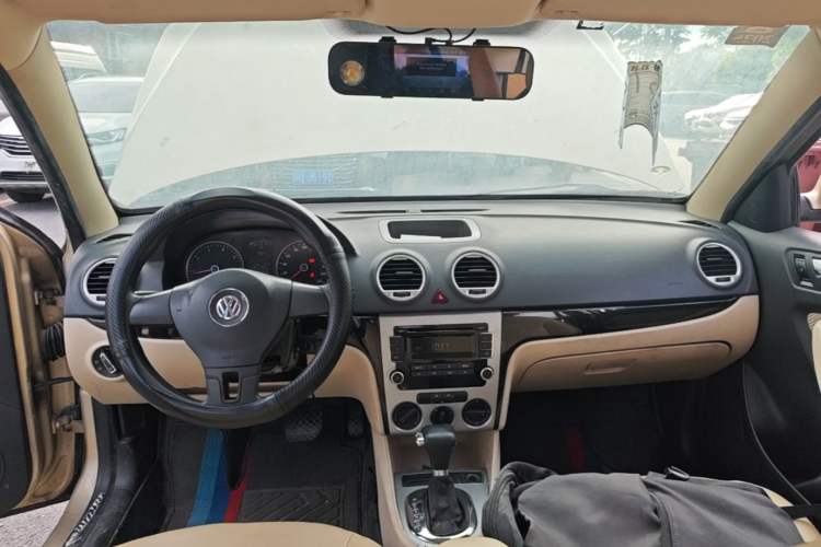 Used Volkswagen Lavida 2011 2.0L Automatic Premium Edition