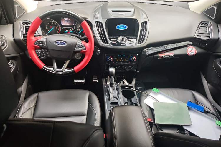 Used Ford Kuga 2017 EcoBoost 245 Four-Wheel Drive Titanium Edition Center Console