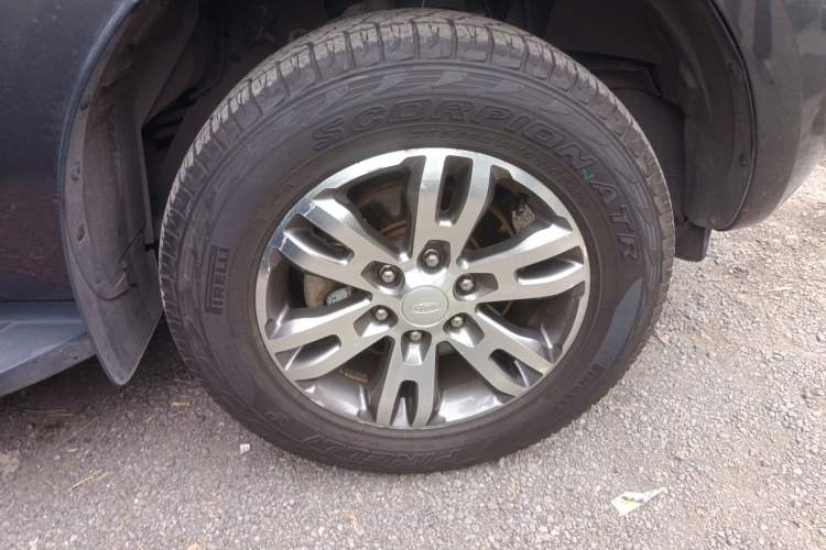 Used Ford Everest 2016 2.0T Gasoline Automatic 4x4 Luxury Edition