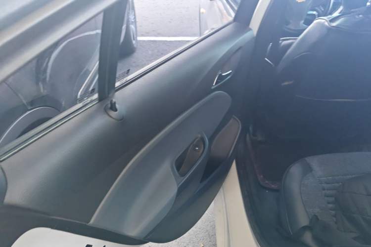 Used Chevrolet Cruze 2018 320 Automatic Pioneer Sunroof Edition