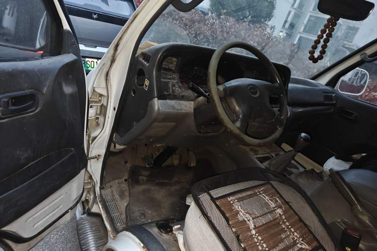 Used Jinbei Hiace 2011 2.0L 5th Generation Kuaiyunwang Comfort Z-Type 4G19
