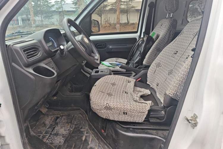 Used Karry Jiangtun E7 2024 Mingchuang 6-Seater Version
