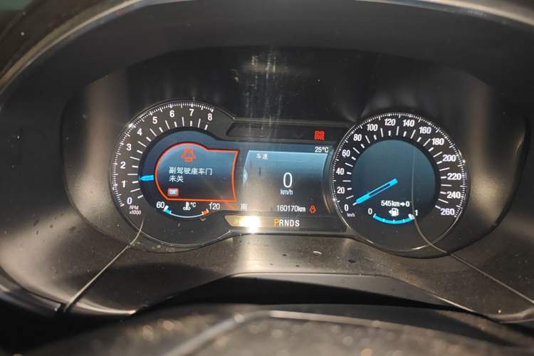 Used Ford Edge 2016 EcoBoost 245 Four-Wheel Drive Titanium 7-Seater Odometer Close Up