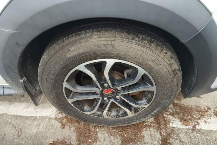 Used FORTHING Joyear X3 2016 1.5L Comfort Model Right Front Wheel Hub