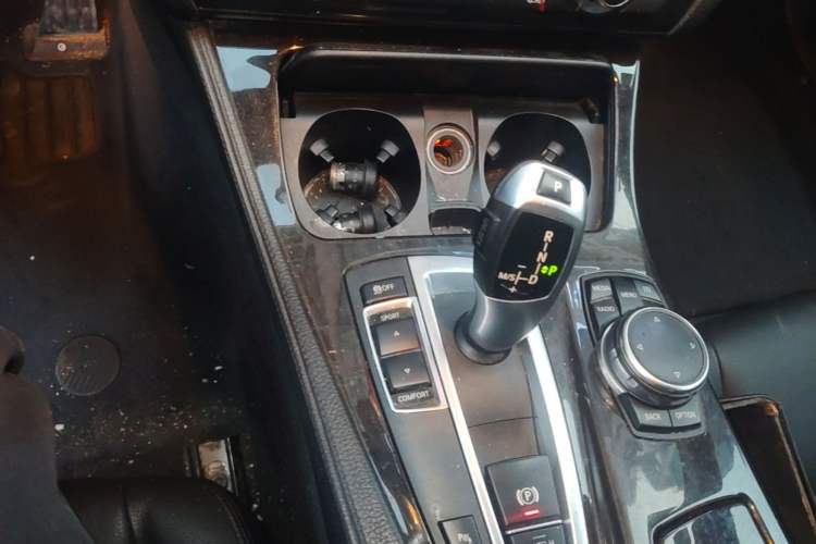 Used BMW 5 Series 2014 525Li Leading Model