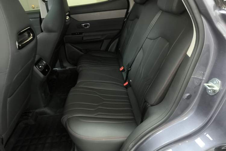 Used JETOUR Dashing 2025 1.5T DCT Luxury Edition
