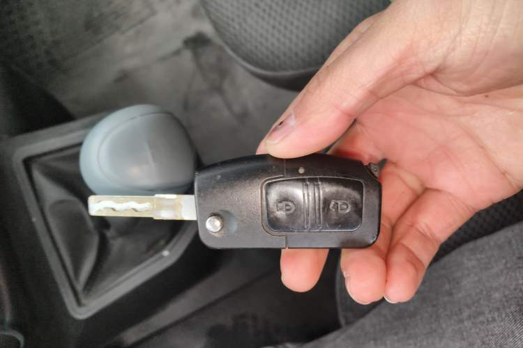 Used JMC Transit 2019 2.8T Commercial Version Short Wheelbase Mid-Roof 6-Seater China VI JX493