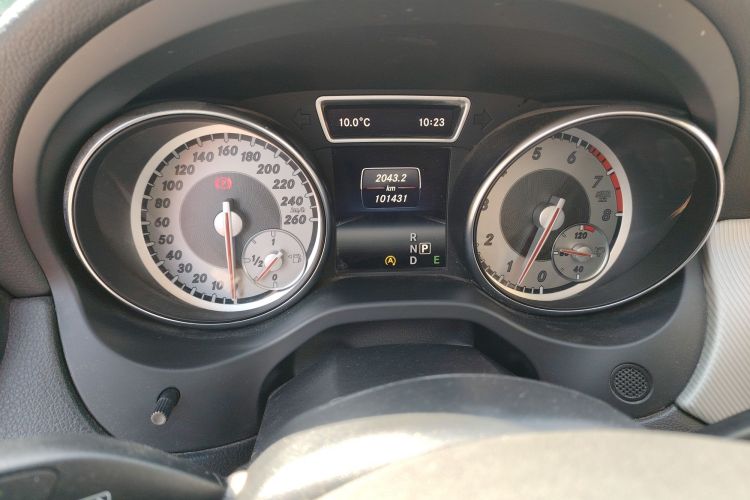 Used Mercedes-Benz GLA 2015 GLA 220 4MATIC Fashion Model
