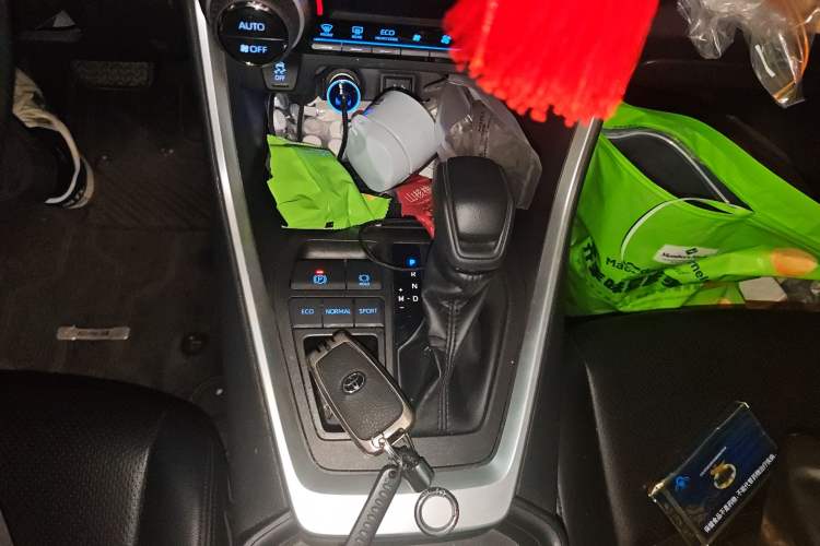 Used Toyota RAV4 2020 2.0L CVT Two-Wheel Drive Fashion Edition
