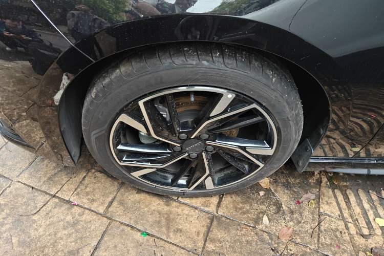 Used Lynk & Co 03 2025 1.5TD DCT Champion Edition Pro Exterior 4