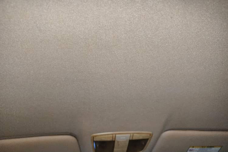 Used BAIC E Series 2013 Sedan 1.5L Automatic Lotte Edition Headliner