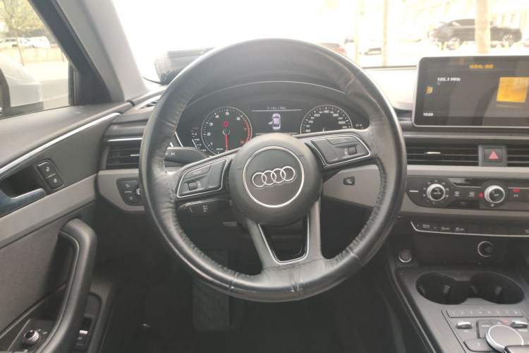 Used Audi A4L 2017 Plus 40 TFSI Ambition Model