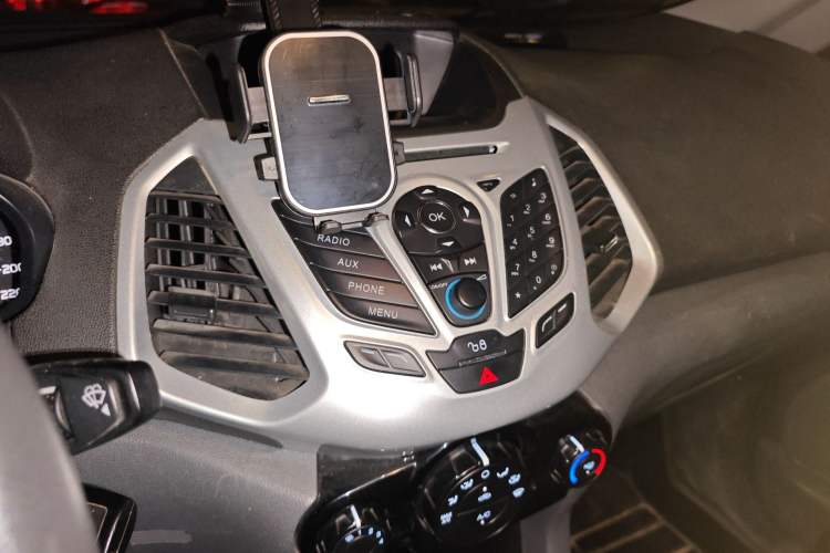 Used Ford EcoSport 2013 1.5L Automatic Fashion Model