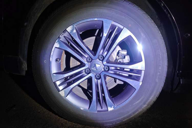 Used BORGWARD BX7 2016 28T Four-wheel Drive Luxury Edition 5 Seats