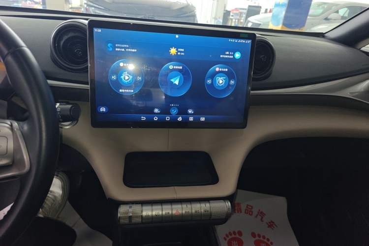 Used BYD Dolphin 2023 420 km Fashion Edition Audio And AC Panel