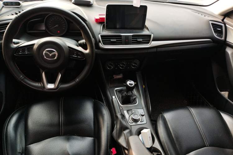 Used Mazda 3 Axela 2017 Hatchback 1.5L Manual Comfort Edition China V