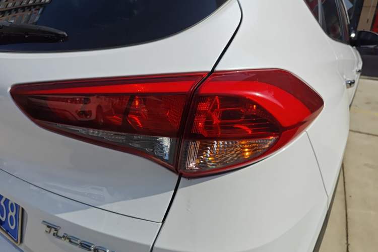 Used Hyundai Tucson 2015 1.6T Dual-Clutch Two-Wheel-Drive Smart Model
