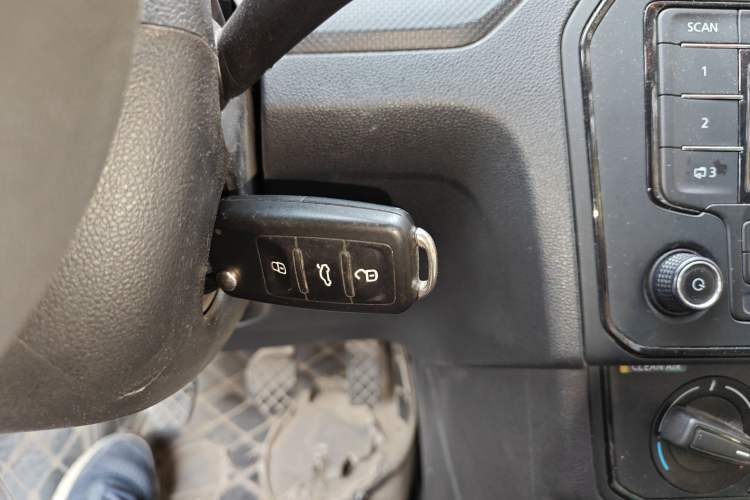 Used Jetta VA3 2019 1.5L Manual Entry-Level Version Vehicle Key