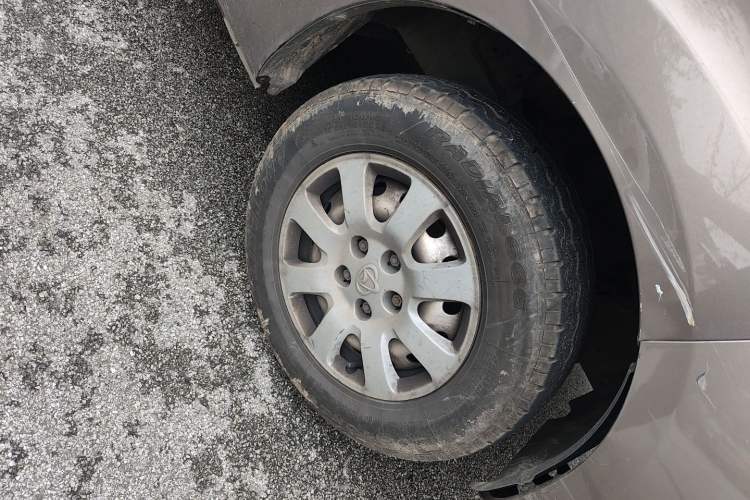 Used CHANGAN KAICHENG Ruixing M90 2018 2.0L Value-Added Flat-Top Liftback 6-Seater 4G94S Right Front Wheel Hub