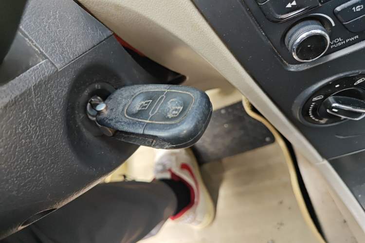 Used Dongfeng Aeolus S30 2013 1.5L Manual Zunya Model