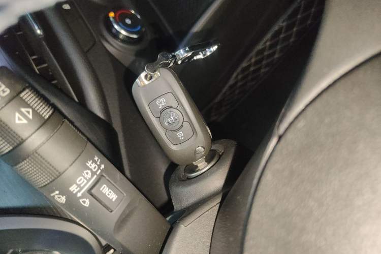 Used Buick Verano 2023 Pro Le Yi Edition
