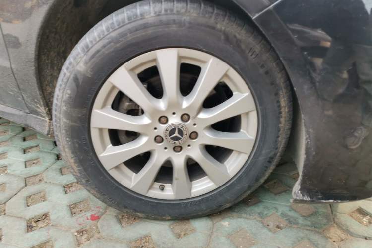 Used Mercedes-Benz R-Class 2011 R 300 L Business Model