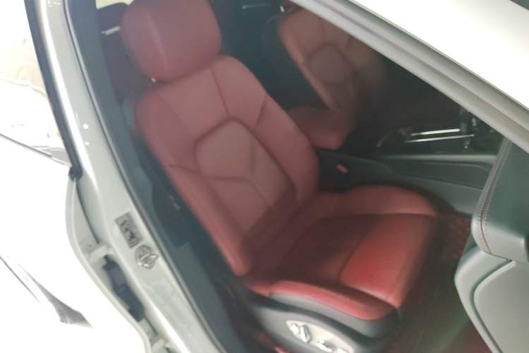 Used Porsche Macan 2022 Macan 2.0T