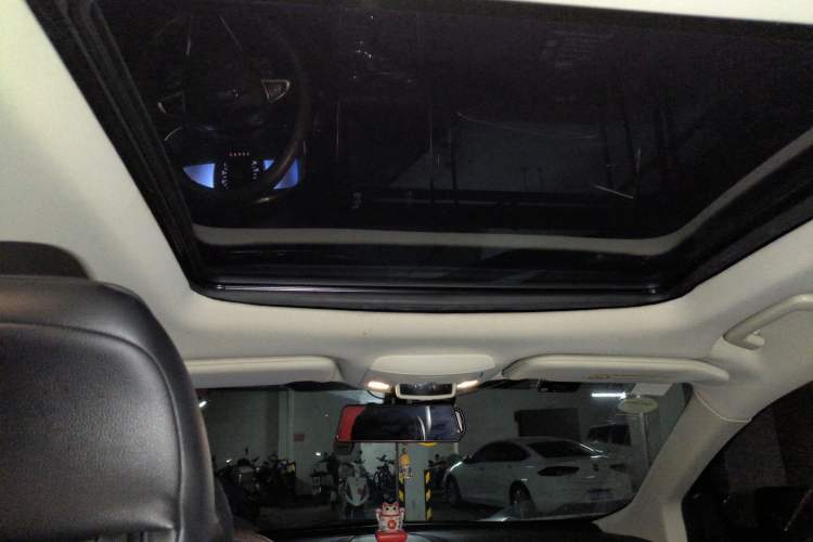 Used Ford Edge 2016 EcoBoost 245 Two-Wheel-Drive Titanium 7-Seater
