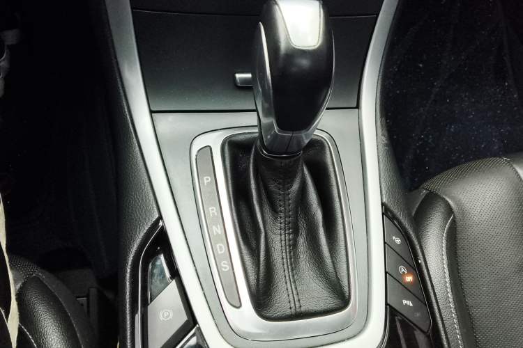 Used Ford Edge 2016 EcoBoost 245 Four-Wheel Drive Titanium 7-Seater