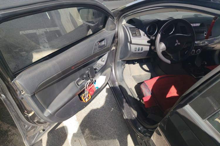 Used Mitsubishi Lancer Fortis 2013 1.6L Manual Comfort Model
