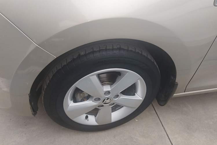 Used Skoda Rapid 2013 1.6L Automatic Smart Selection Model