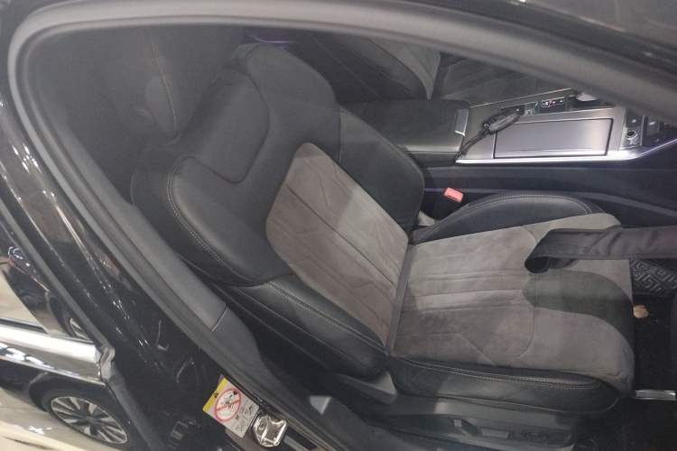 Used Audi A6L 2020 45 TFSI Prestige Dynamic Edition Right Front Seat