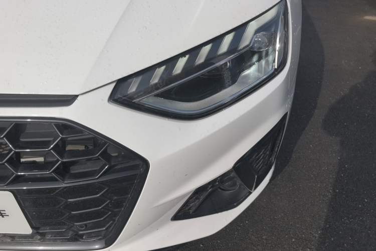 Used Audi A4L 2022 40 TFSI Luxury Dynamic Model