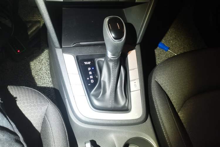 Used Hyundai Elantra (6th Generation / Lingdong) 2016 1.6L Automatic ZhiXuan – Elite Version
