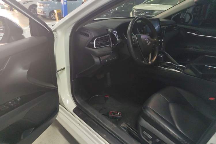 Used Toyota Camry 2022 2.0GVP Premier Edition