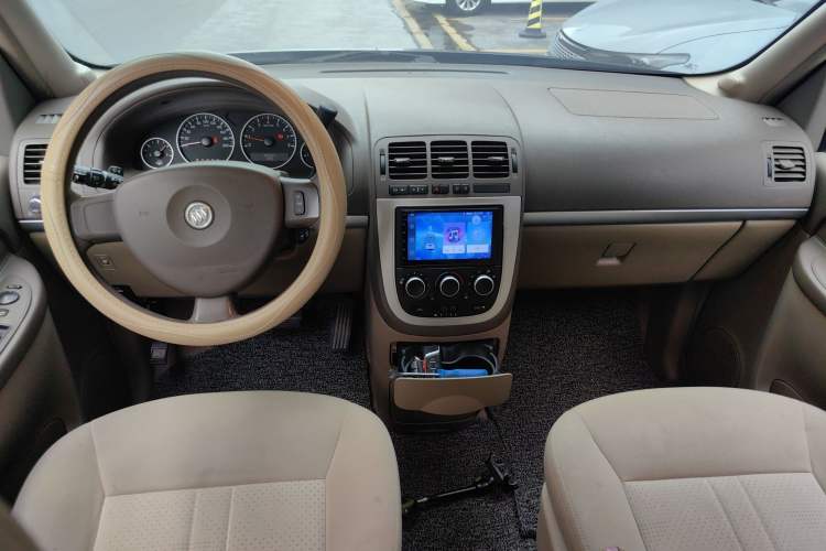 Used Buick GL8 2014 2.4L Classic Edition Center Console