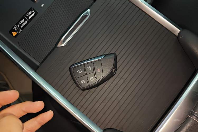 Used Buick LaCrosse 2025 28T Platinum Edition