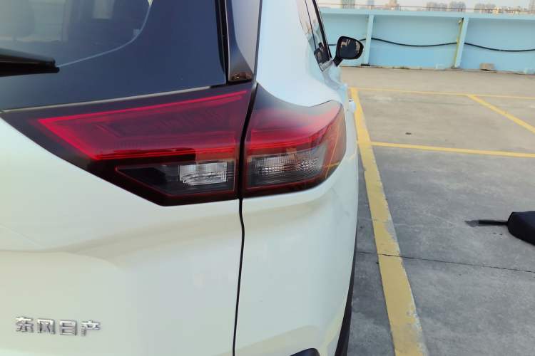 Used Nissan X-Trail 2021 VC-Turbo 300 CVT 2WD Luxury Edition Exterior 3