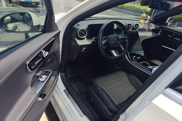 Used Mercedes-Benz C-Class 2022 Restyled C 200 L Sport Edition Driver Seat