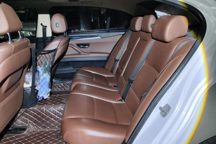 Used BMW 5 Series 2014 520Li Elegant Model
