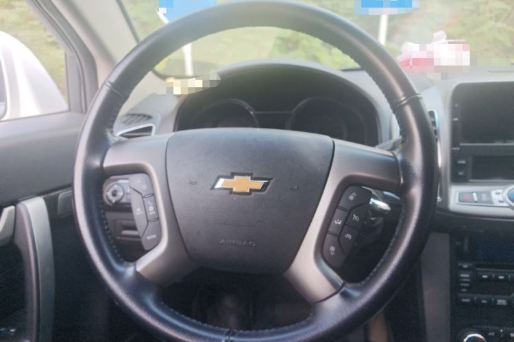 Used Chevrolet Captiva 2014 2.4L 4x4 Flagship Edition 7 Seats
