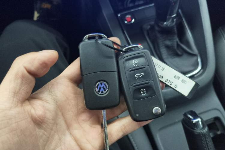 Used Volkswagen Sagitar 2018 1.6L Automatic Comfort Model Vehicle Key