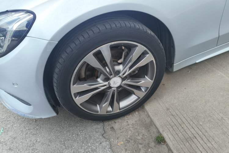 Used Mercedes-Benz C-Class 2016 C 200 L 4MATIC Sport Edition Left Front Wheel Hub