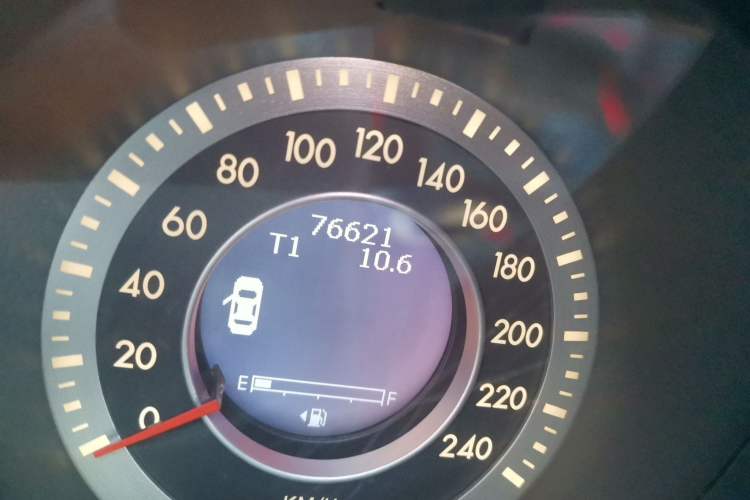 Used Bestune X80 2013 2.0L automatic luxury version
