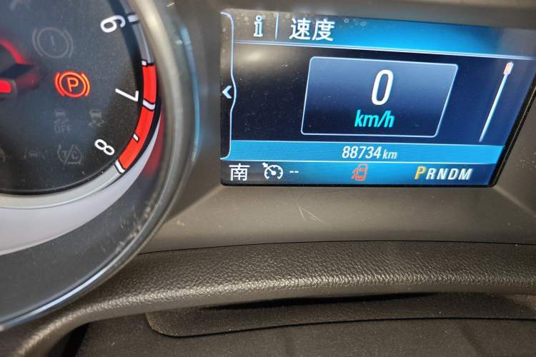 Used Buick Regal 2019 20T Elite Version China VI Standard Odometer Close Up